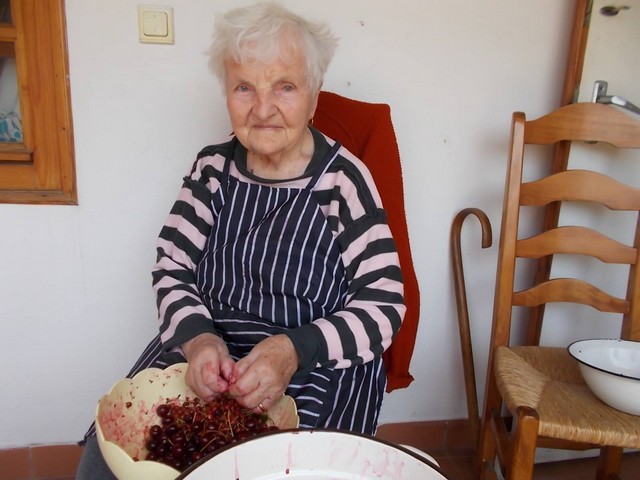 csaladi munkaero